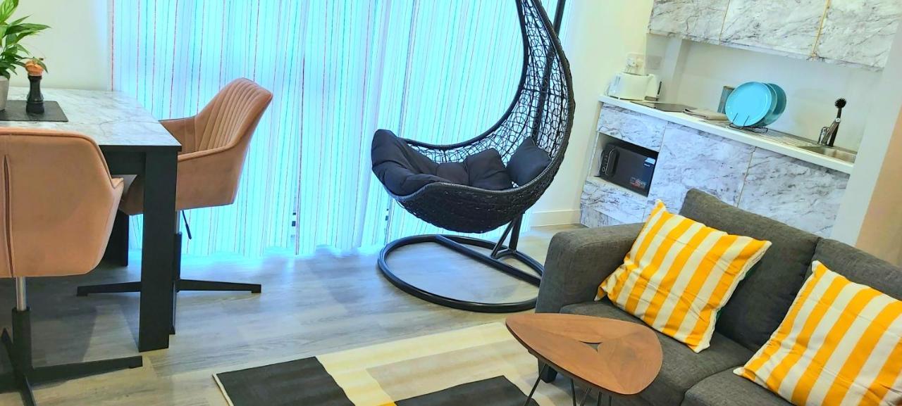 Great Studio Apartments - Netflix, Wifi, Digital Tv Sheffield Exteriör bild