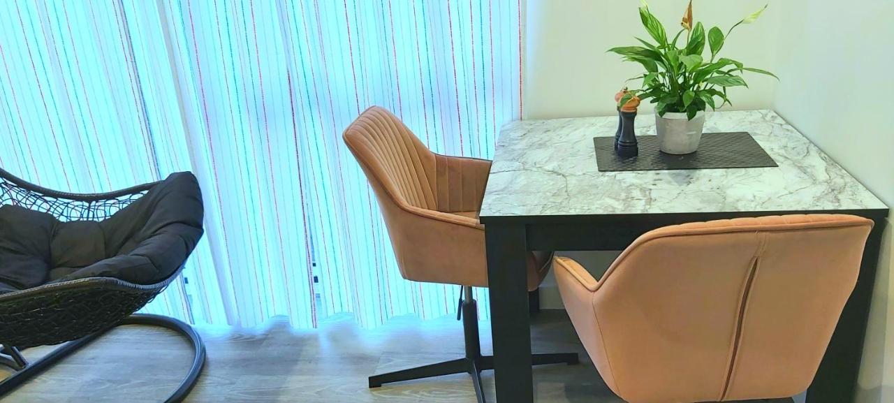 Great Studio Apartments - Netflix, Wifi, Digital Tv Sheffield Exteriör bild
