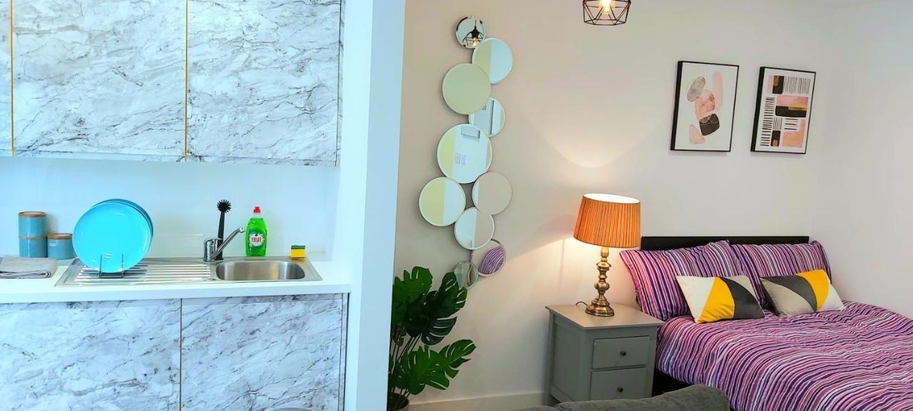 Great Studio Apartments - Netflix, Wifi, Digital Tv Sheffield Exteriör bild