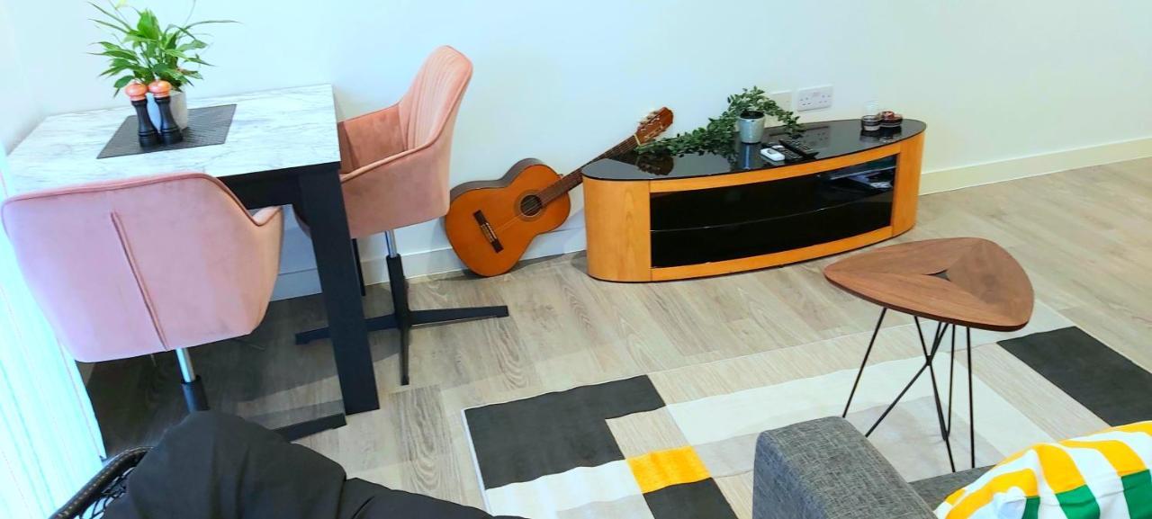 Great Studio Apartments - Netflix, Wifi, Digital Tv Sheffield Exteriör bild