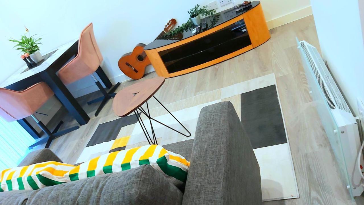 Great Studio Apartments - Netflix, Wifi, Digital Tv Sheffield Exteriör bild