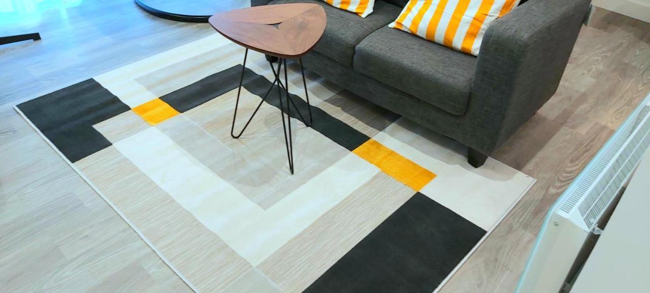 Great Studio Apartments - Netflix, Wifi, Digital Tv Sheffield Exteriör bild