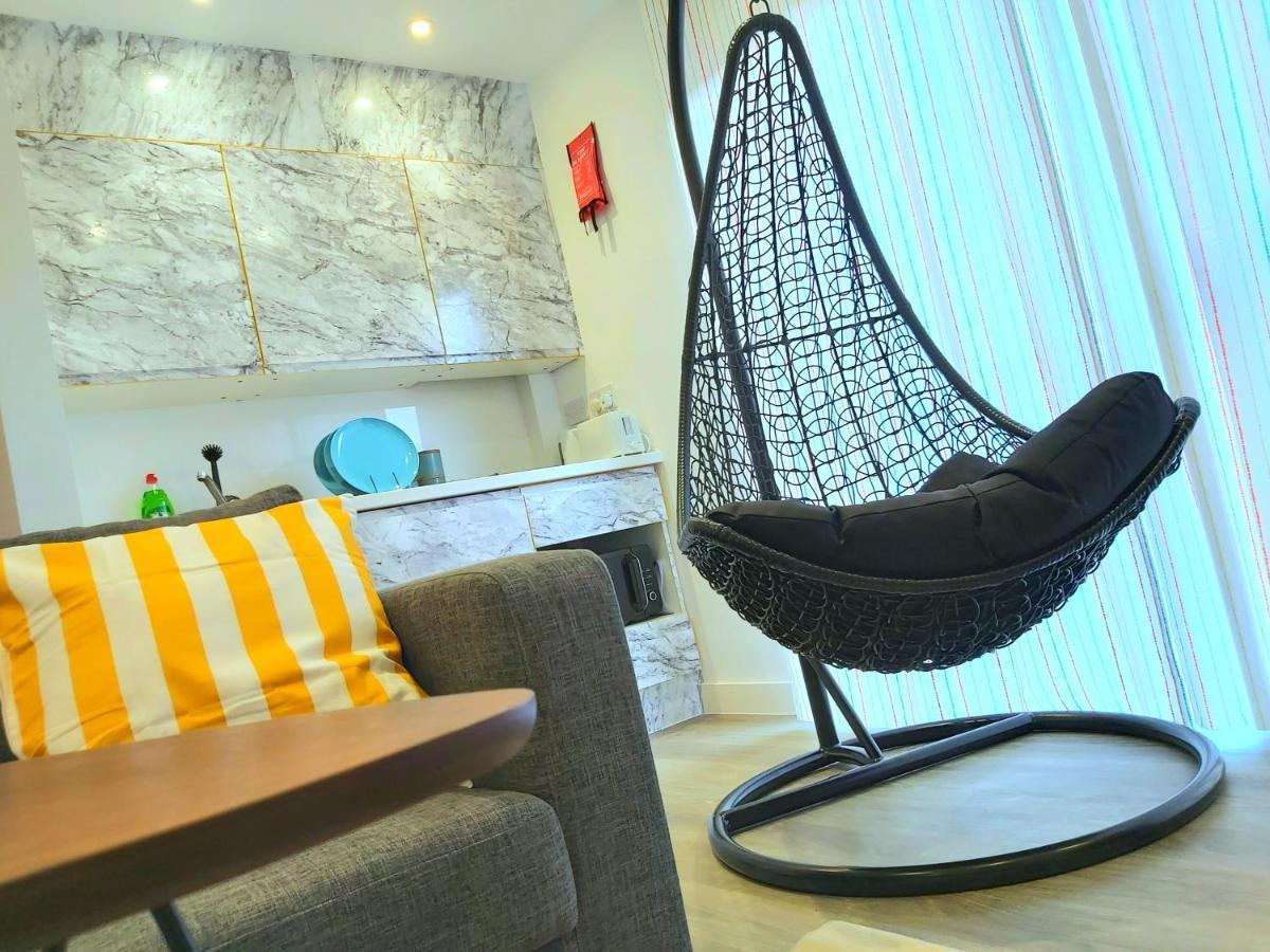 Great Studio Apartments - Netflix, Wifi, Digital Tv Sheffield Exteriör bild