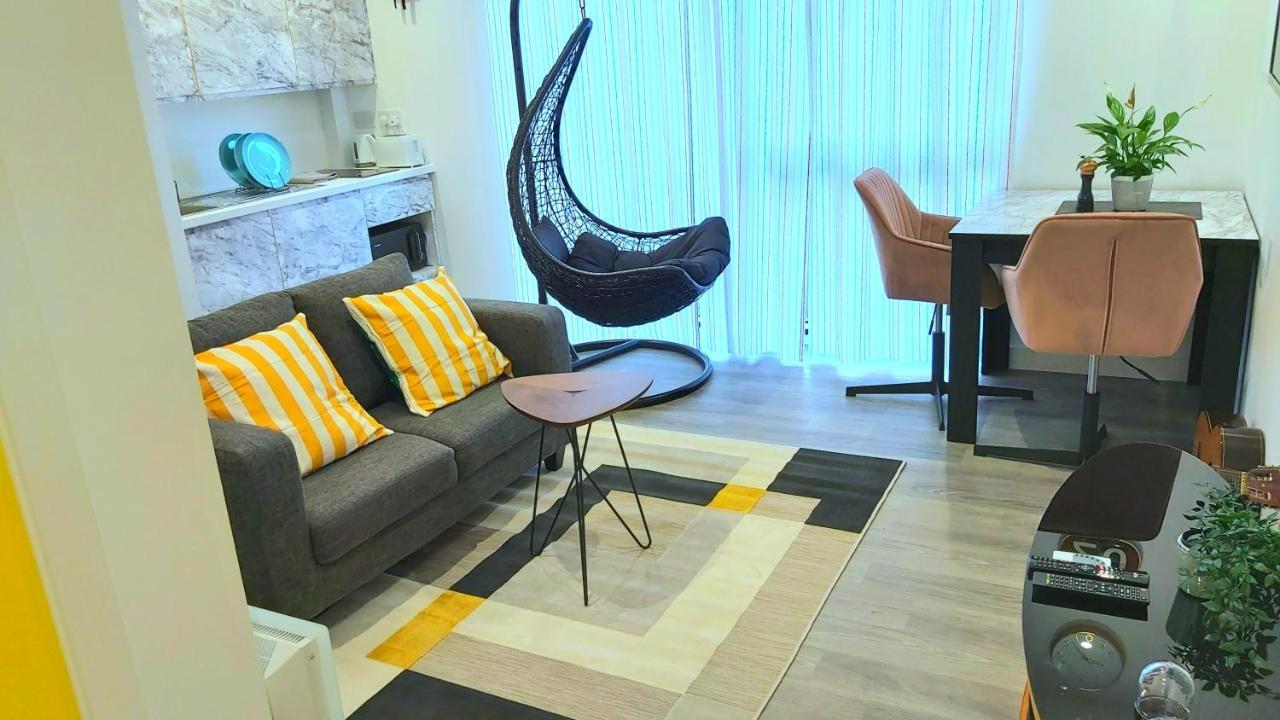 Great Studio Apartments - Netflix, Wifi, Digital Tv Sheffield Exteriör bild