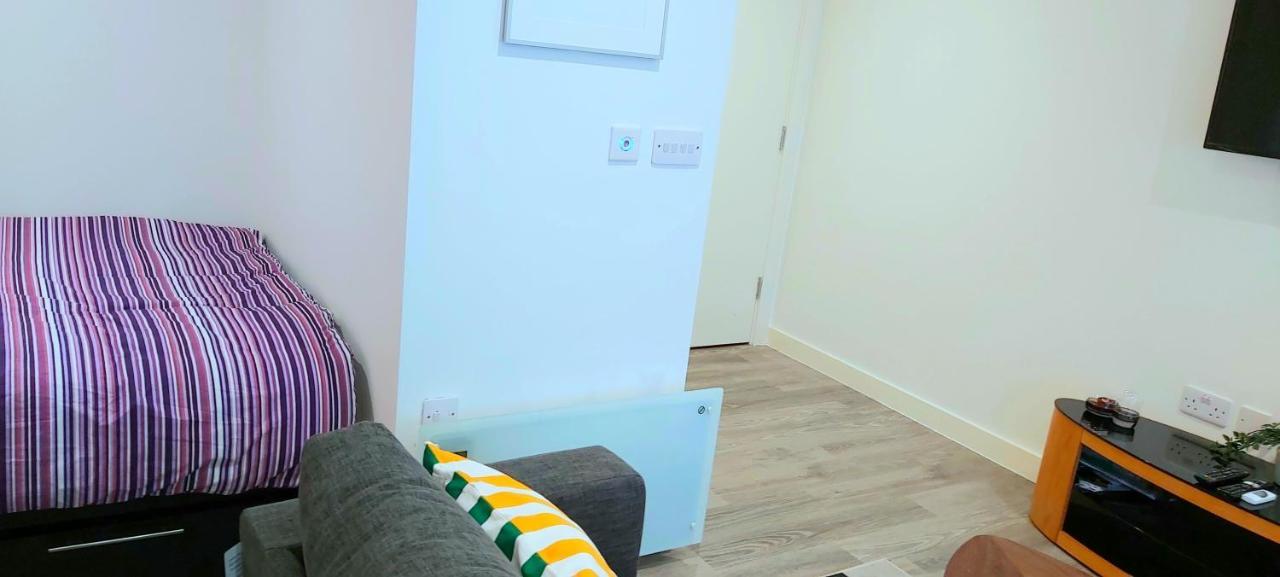 Great Studio Apartments - Netflix, Wifi, Digital Tv Sheffield Exteriör bild